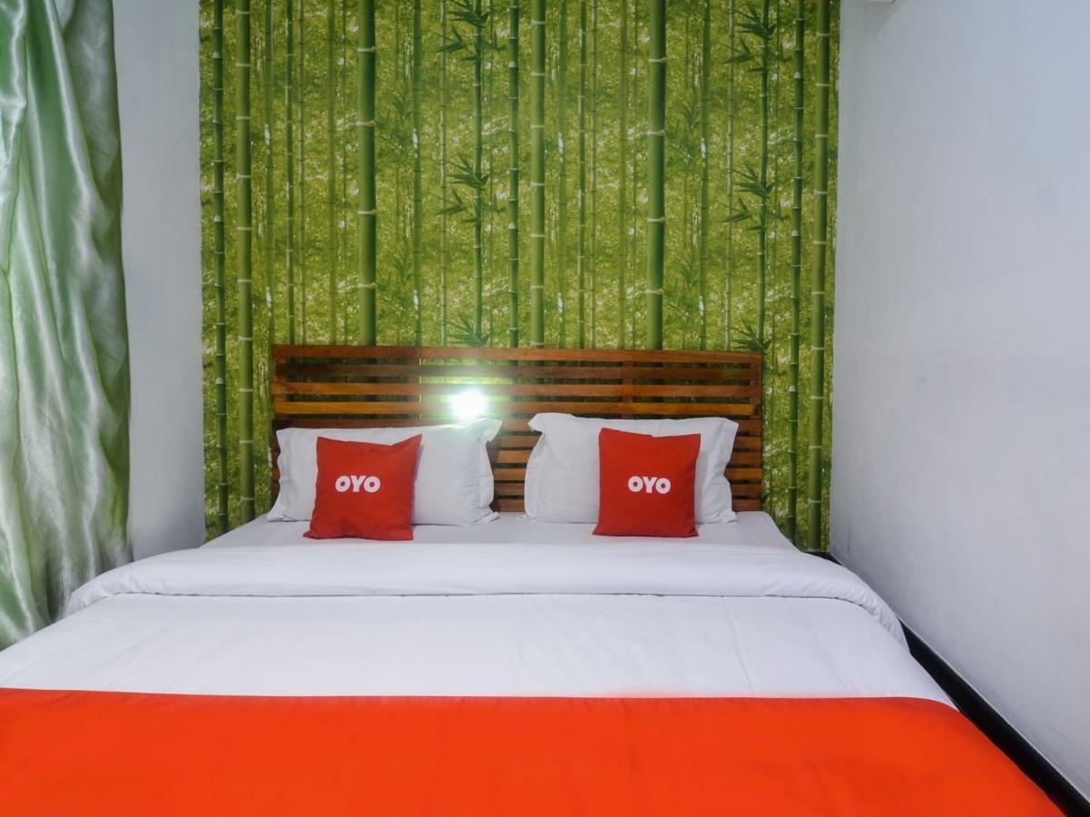 Oyo 1119 Memoire Express Hotel Kuching Kültér fotó
