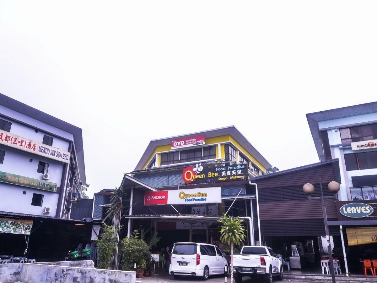Oyo 1119 Memoire Express Hotel Kuching Kültér fotó