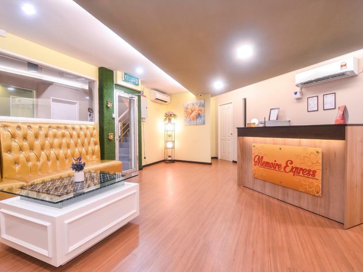 Oyo 1119 Memoire Express Hotel Kuching Kültér fotó